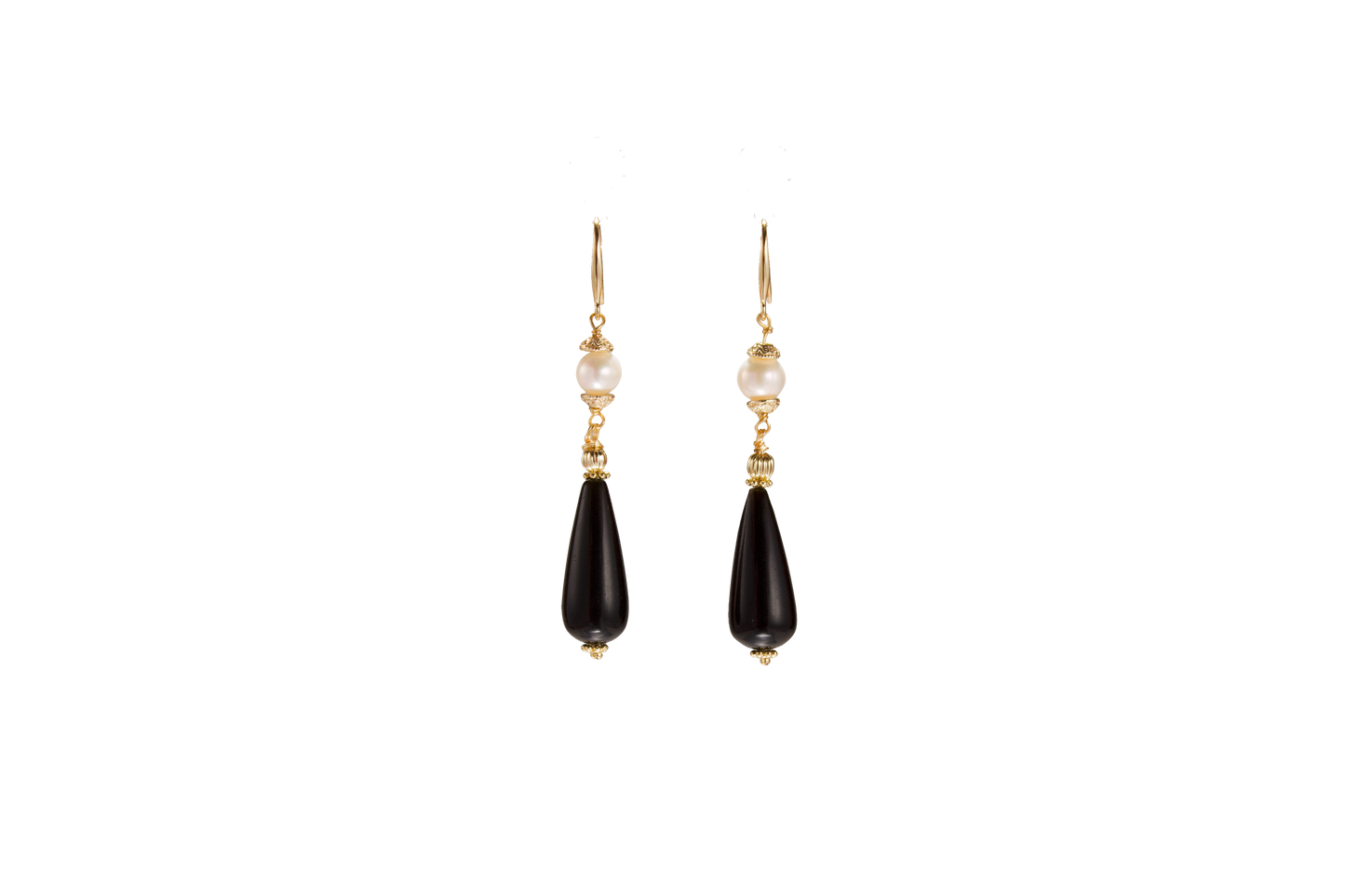 Midnight Glow – Black Onyx & Pearl Earrings
