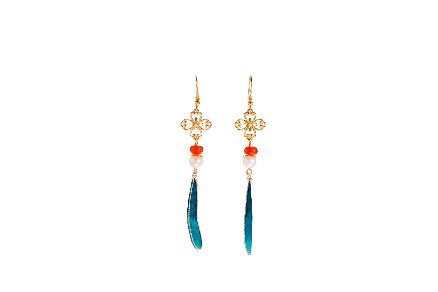 Lanyu – Handmade Velvet Flower with Agate & Pearl Earrings