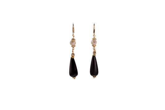 Midnight Glow – Black Onyx & Pearl Earrings