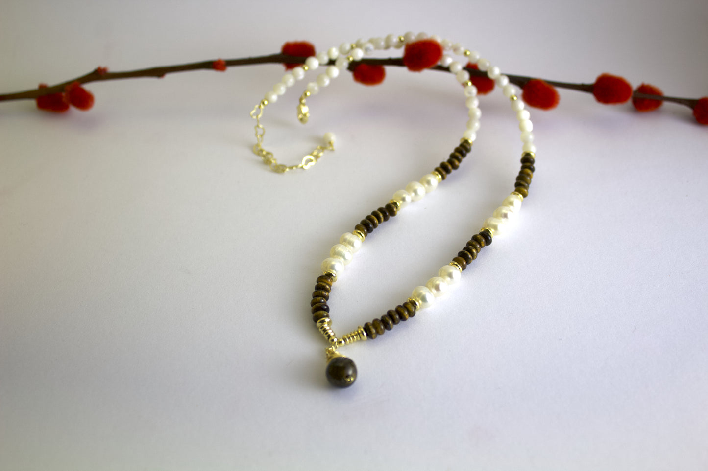 Yanyu – Tiger Eye, Pearl & Shells Necklace