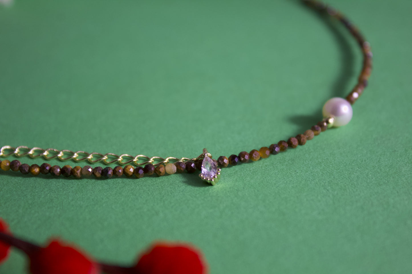 Jingyu – Tiger’s Eye & Freshwater Pearl Bracelet