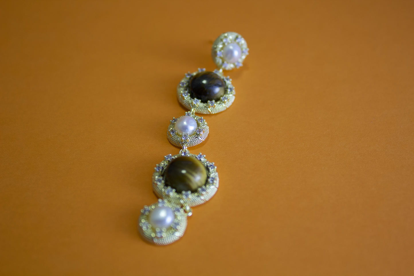 Golden Gaze – Tiger’s Eye & Pearl Earrings