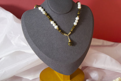 Yanyu – Tiger Eye, Pearl & Shells Necklace
