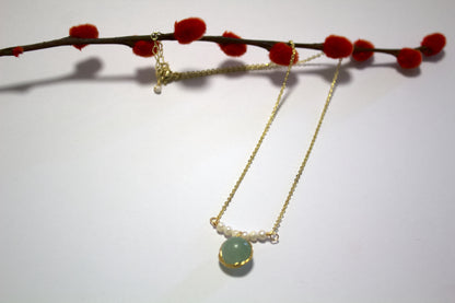 Yuelan – Green Agate & Pearl Drop Necklace