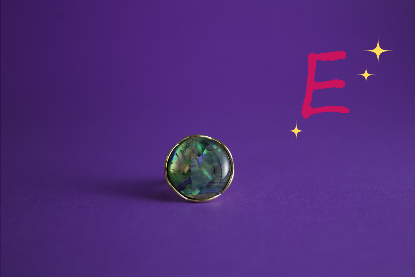 N.N.0 - "Iridescent Dream" Abalone Ring